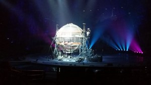 Det var 7 motorsykler inne i buret samtidig - og det gikk fort!