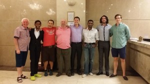 Alle de mannlige reisedeltagerne.