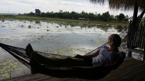 Slapper av etter lunsjen