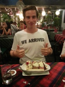 Gjengens mest fornøyde gutt med stor banansplitt!