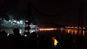 Sjøsetting av kranser med lys