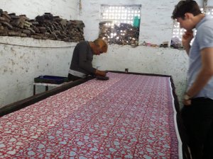 Trykkeri! (Hårsveisen er sett på som veldig moteriktig blant menn - null tull)