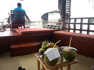 Kokkosnøtt ved ankomst. 