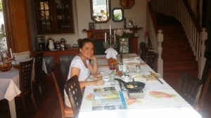 Endelig et hjem! Vi ble godt mottatt av Aina på Orange Guesthouse. Fantastisk opphold :)